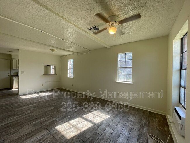 Building Photo - 750 Hospital Rd