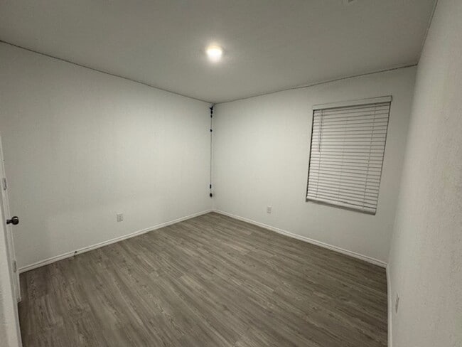 Building Photo - 7010 Solar Rdg