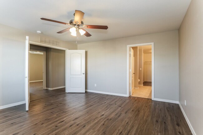 Building Photo - 3251 W Jessica Ln