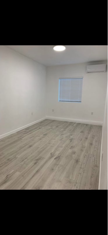 Building Photo - 5413 W 4th St