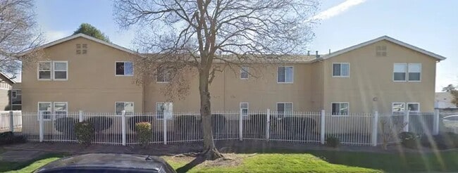 Building Photo - 5710 66th Ave