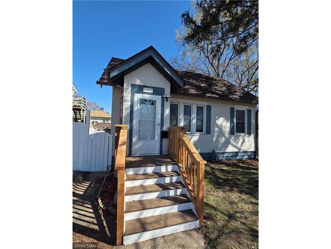 Building Photo - 1601 Sherburne Ave