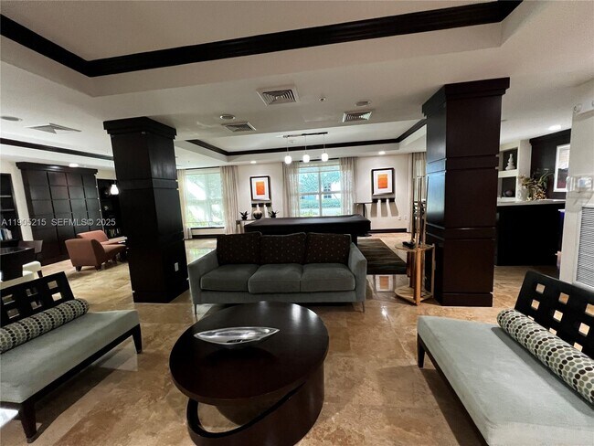 Building Photo - 2421 NE 65th St