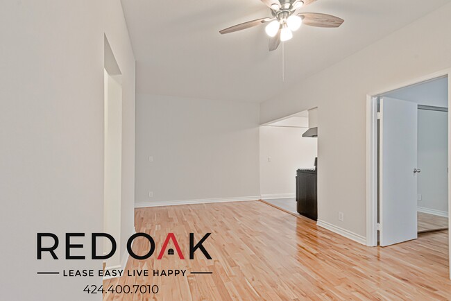Building Photo - 326 1/2 Normandie Ave-309