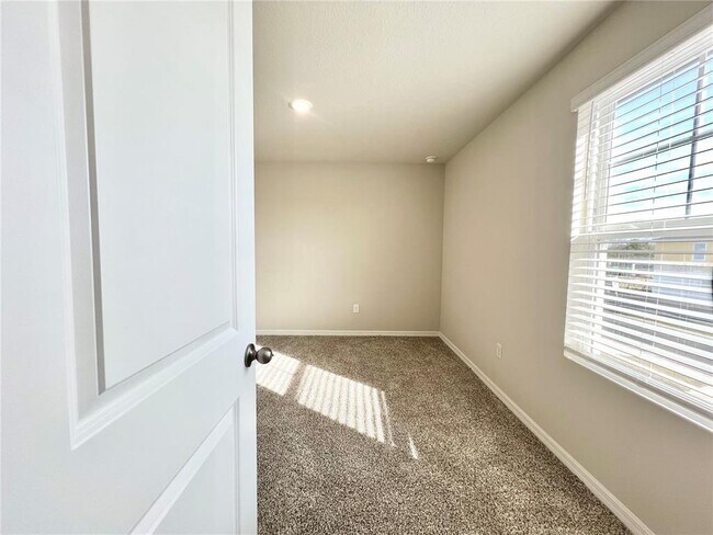 Building Photo - 32441 Limitless Pl