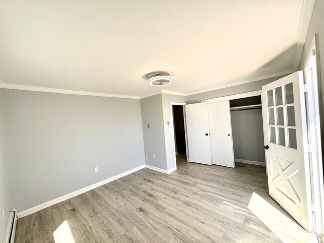 Building Photo - 35 Fiat Ave