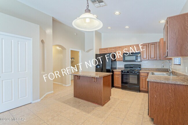 Building Photo - 8356 S Otis Dr
