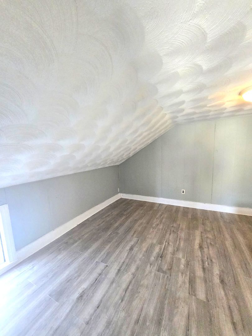 Building Photo - 36 Hilton St