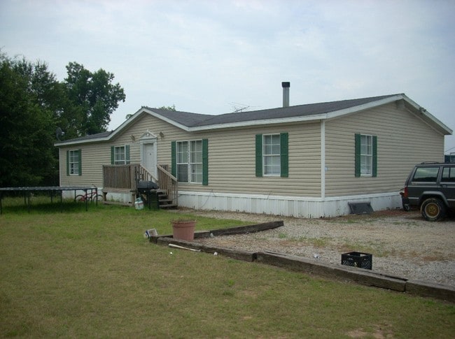 Primary Photo - 1904 Pond Fork Church Rd