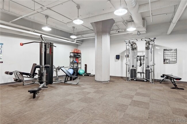 Building Photo - 2917 Main St