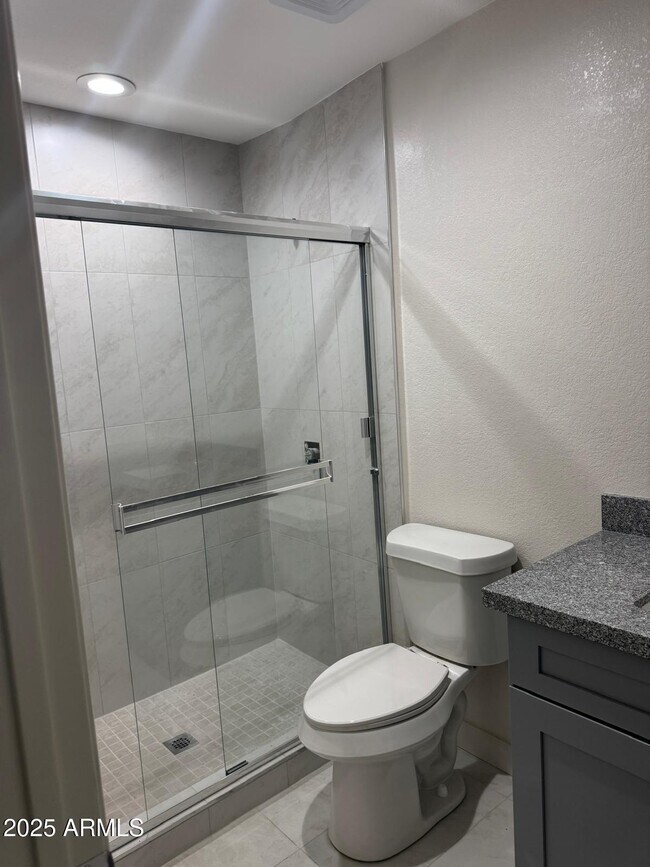 Building Photo - 8837 W Highland Ave