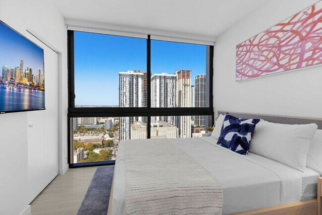 Building Photo - 225 N Miami Ave