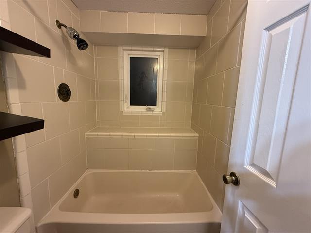 Building Photo - 7012 Bernadine St