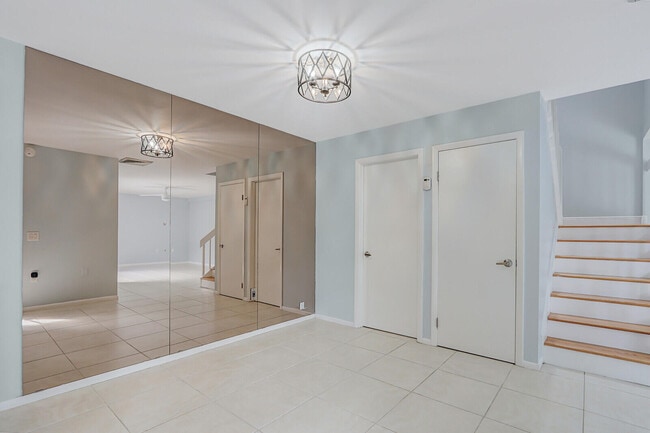 Building Photo - 803 8th Terrace