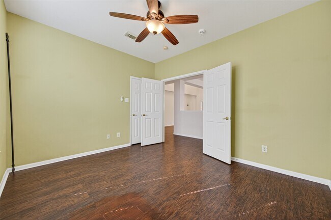 Building Photo - 16515 Cypress Thicket Dr