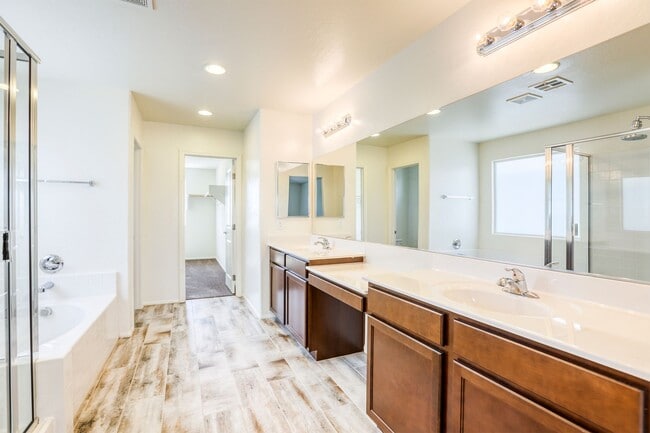 Building Photo - Great 3 bedroom home close to Nellis AFB