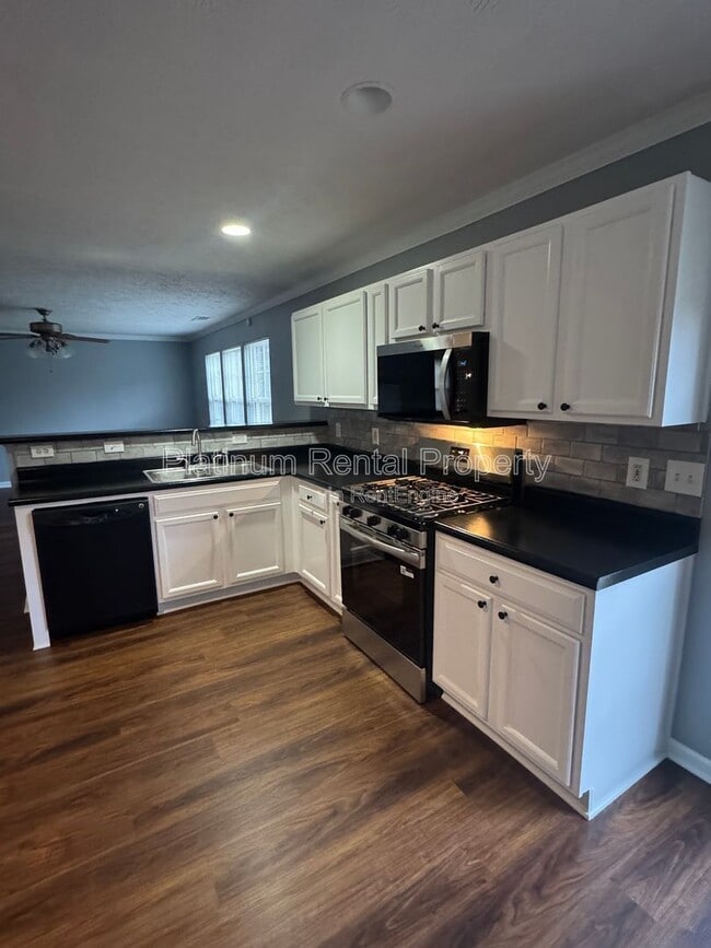 Building Photo - 1780 Campbell Ives Ct SW