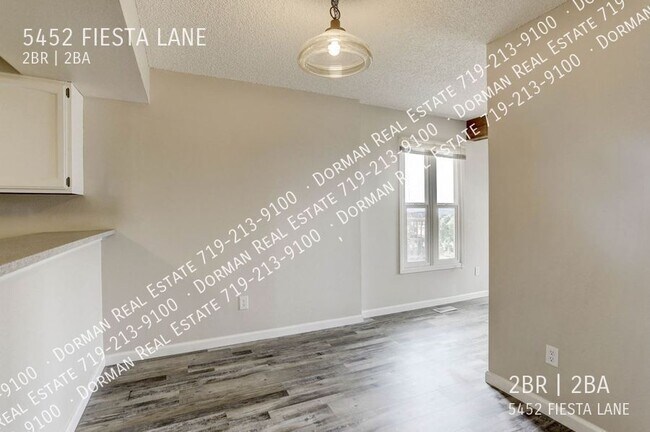 Building Photo - 5452 Fiesta Ln