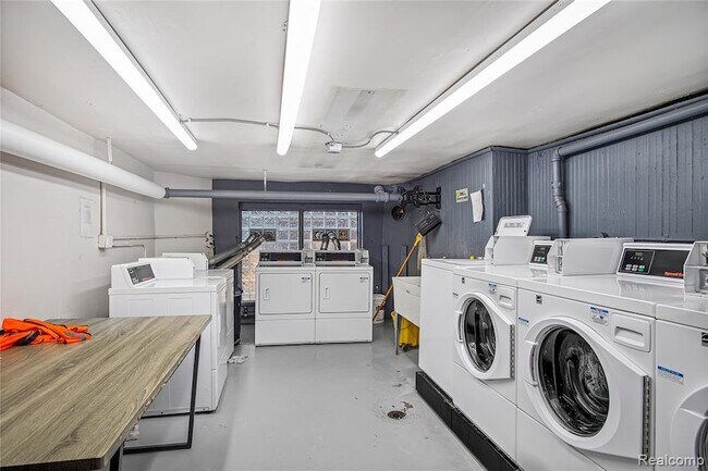 Building Photo - 120 Glynn Ct