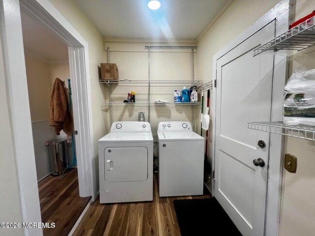 Building Photo - 27 Spring St