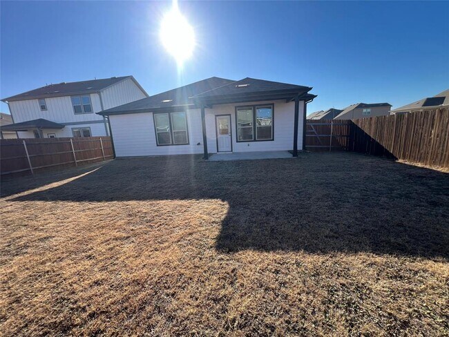 Building Photo - 101 Purple Sandpiper Ln