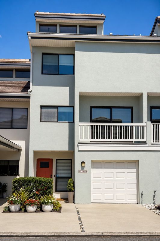 Building Photo - 1244 Beachside Ln