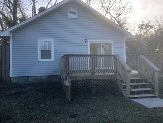 Building Photo - 116 Greenville Ave