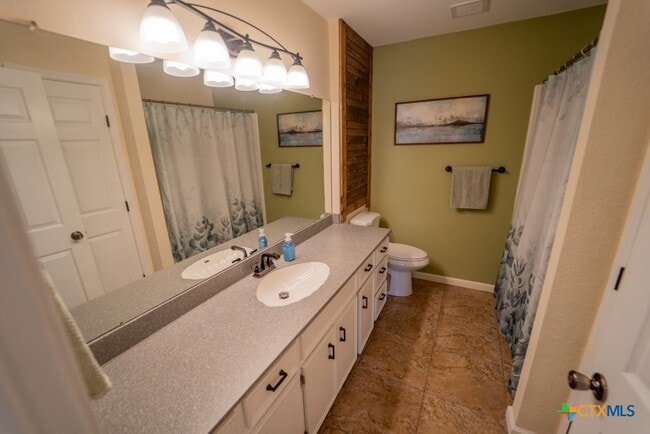 Building Photo - 301 Antietam Dr
