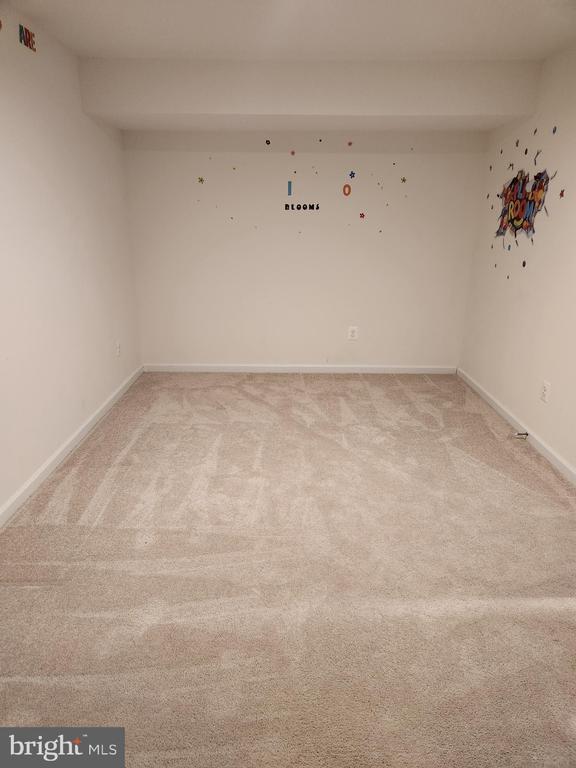 Building Photo - 24 Orch Grn Dr