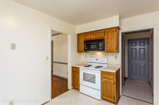 Building Photo - 3 br, 2.5 bath House - 1001 Huntwood Lane