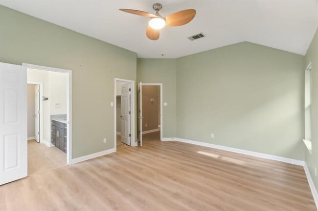 Building Photo - 10108 Channel Island Dr