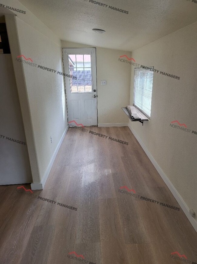 Building Photo - STATUS: *AVAILABLE* | R93I | $1495
