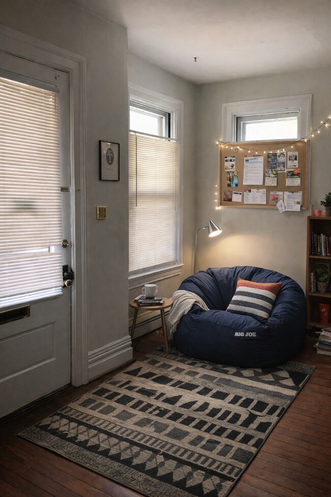 Building Photo - 312 S Upper St