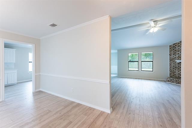 Building Photo - 1105 Bayshore Dr