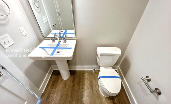 Building Photo - 220 Croleywood Ln