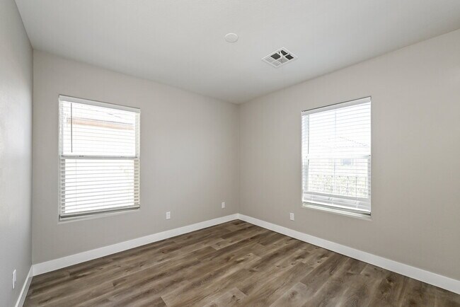 Building Photo - 9511 Leaping Lizard St