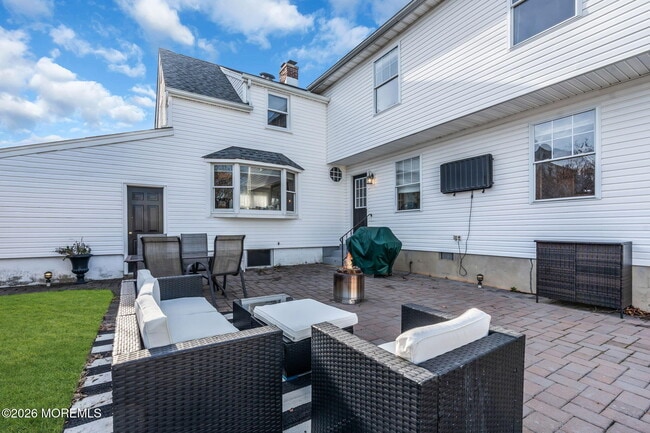 Building Photo - 80 Wilson Ave