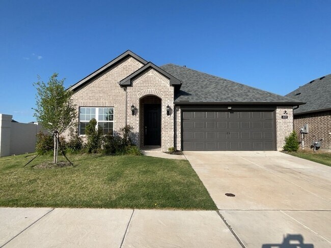 Primary Photo - 612 Amenduni Ln