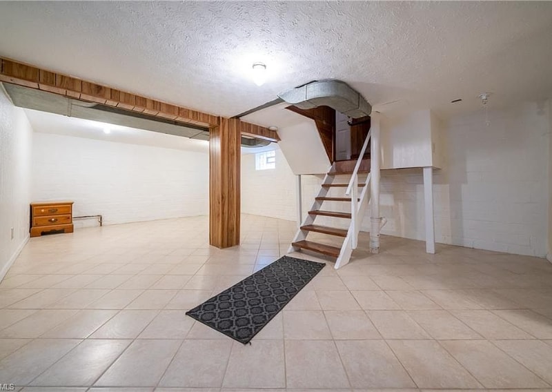 Building Photo - 2168 Richland Ave