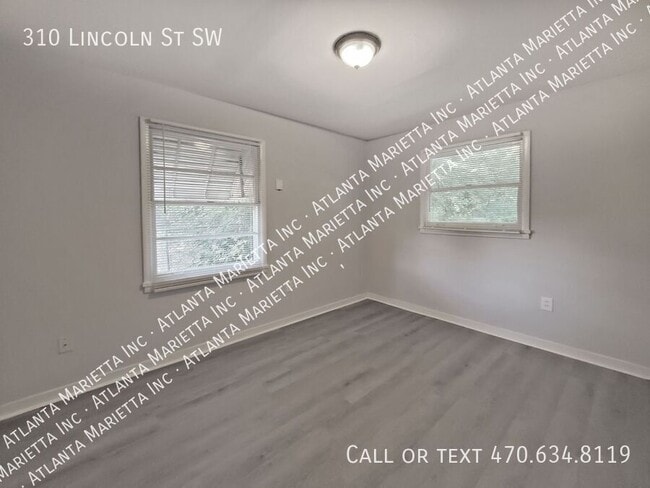 Building Photo - 310 Lincoln St SW