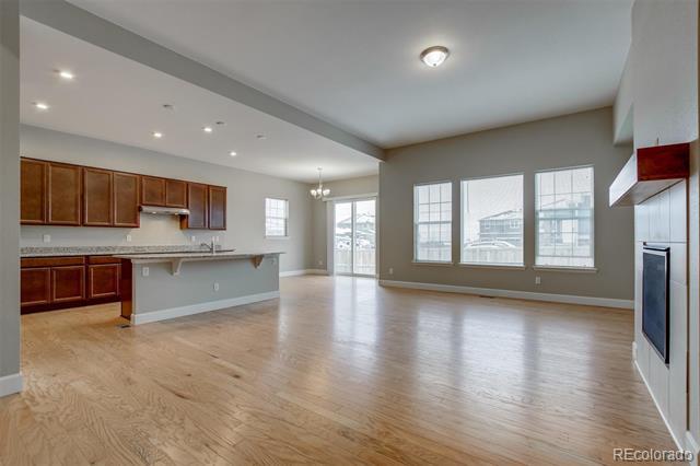 Building Photo - 4815 E 143rd Ave
