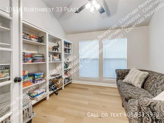 Building Photo - 10516 NW 33rd Pl