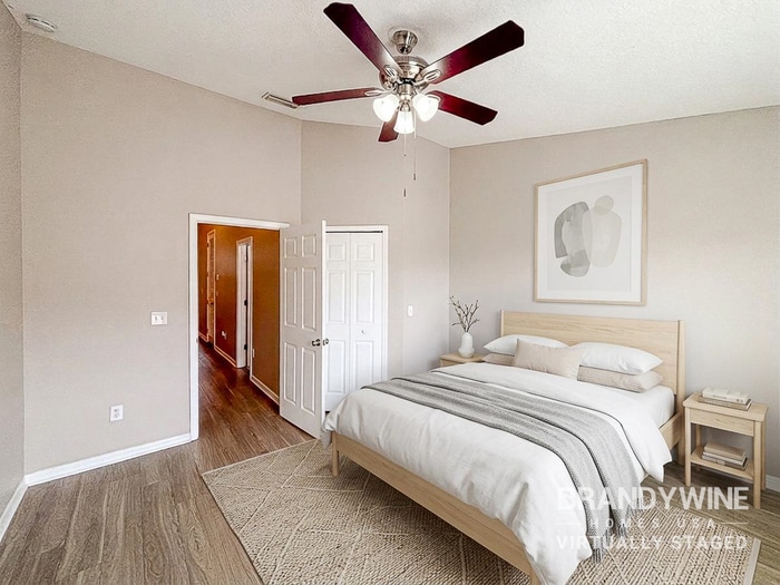 Building Photo - 9701 Carlsdale Dr