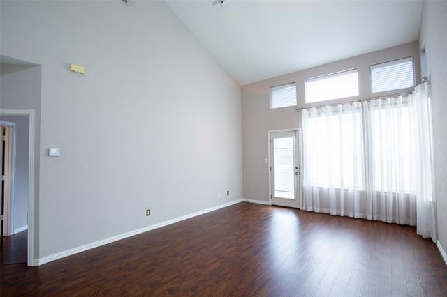 Building Photo - 956 Avondale Ln