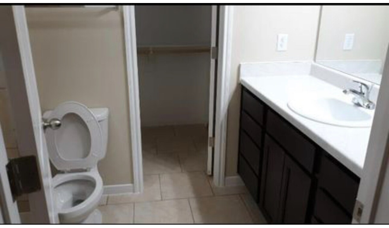 Building Photo - 1506 Golden Eagle Ct