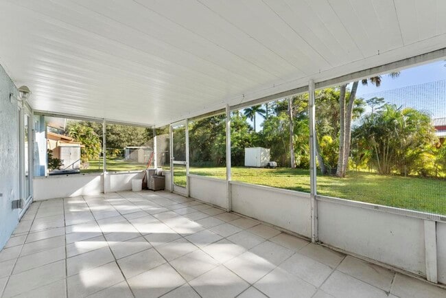 Building Photo - 3910 N 147 Ave