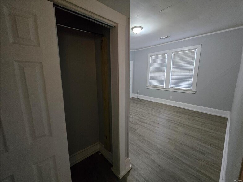 Building Photo - 3256 Montezuma Rd