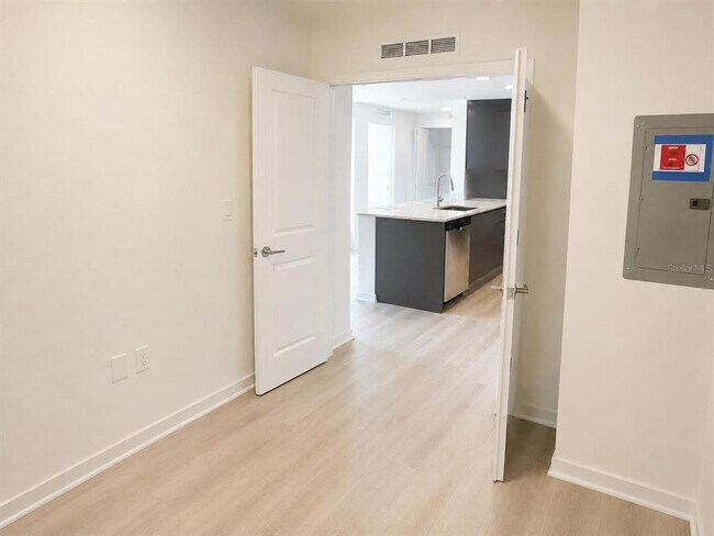 Building Photo - 5587 Millennia Park Dr