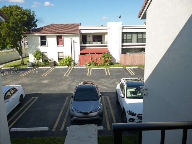 Primary Photo - 10811 NW 7th St
