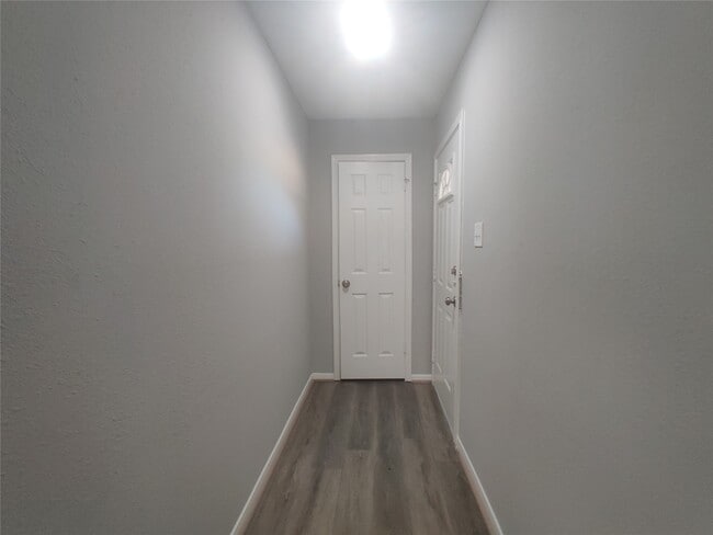 Building Photo - 9462 Fuqua St